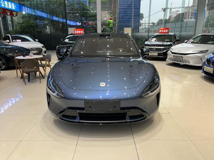 XIAOMI SU7 d'occasion, transmission intégrale 4 roues motrices, longue autonomie, édition MAX, véhicule électrique, berline 4 portes 5 places, haute performance, gris sur noir - Product Image 1