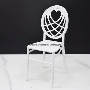Schlussverkauf stapelbare starke Hochzeits-Outdoor-Möbel weiße Farbe Tiffany Napoleon PP Kunststoffstuhl für Veranstaltung Party Hotel Veranstaltung