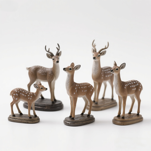 รูปปั้นเรซิน Muntjac 4 "-รูปปั้นกวางขนาดเล็กเขี้ยว & เสื้อโค้ทวาดด้วยมือการตกแต่งป่าไม้เอเชียของขวัญของสะสม - Product Image 1