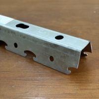 Prix compétitifs, panneaux de plafond en plâtre de haute qualité, supports d'angle pour allées principales