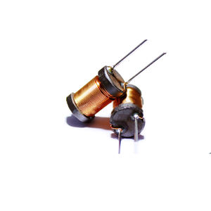 Inductance DIP 10x7.5mm Inductance radiale en forme de I Convient aux chargeurs, aux nouvelles énergies et aux composants de la carte PCB Inductance de puissance - Product Image 4