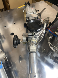 Machine à capuchon <span class=keywords><strong>de</strong></span> colle <span class=keywords><strong>de</strong></span> conception peu encombrante Certification <span class=keywords><strong>de</strong></span> <span class=keywords><strong>conservation</strong></span> d'énergie et <span class=keywords><strong>de</strong></span> protection <span class=keywords><strong>de</strong></span> l'environnement en plastique à contrôle intelligent - Product Image 2