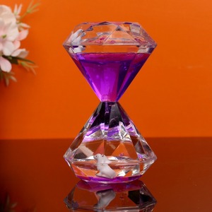Minuteur sablier en acrylique avec diamants flottants et effet de fuite d'huile, design Art Déco, cadeau de Saint-Valentin pour les meilleurs amis - Product Image 4