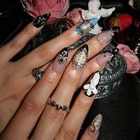 Faux ongles à presser robustes, style Baroque Rétro, forme Stiletto, Amande, en acrylique et métal, avec motifs Saturne, Croix, Ange, Cadre de peinture à l'huile et Strass