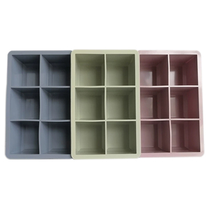 Silicone khổng lồ <span class=keywords><strong>Ice</strong></span> <span class=keywords><strong>Cube</strong></span> khuôn mẫu linh hoạt 6-8 khay vuông với nắp tái sử dụng Stackable Whisky Cocktail Tủ đông khay biểu tượng tùy chỉnh - Product Image 3
