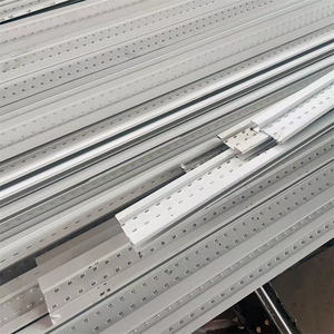 Solution de <span class=keywords><strong>plafond</strong></span> suspendu durable, polyvalente et facile à installer, système de grille en T pour <span class=keywords><strong>plafond</strong></span> galvanisé à chaud de qualité supérieure - Product Image 3