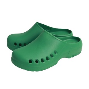 รองเท้าเชฟแบบสวมปิดนิ้วเท้า สีเขียว ยูนิเซ็กซ์ ทำจากวัสดุ EVA กันลื่น เหมาะสำหรับงานครัวและโรงงานอาหาร - Product Image 1