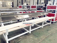 Machine de fabrication de panneaux muraux SPC/PVC/WPC, ligne de production de plinthes, de lambris de plafond, de cadres de portes, de profilés de fenêtres, machine à fabriquer des plaques de marbre