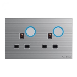 Prise murale tactile PC 13A avec interrupteur, norme britannique, avec bouton de réinitialisation LED, indice IP27 - Product Image 2