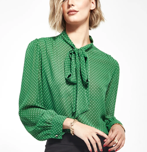 <span class=keywords><strong>Camicette</strong></span> Formali da <span class=keywords><strong>Donna</strong></span> Personalizzate OEM ODM di Alta Qualità, Motivo a Pois, Colletto Arricciato, Maniche Kimono, Bottoni Frontali, Tessuto in Raso 100% <span class=keywords><strong>Seta</strong></span> - Product Image 3