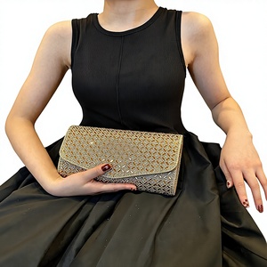 Nouveau Sac à Main en Polyester Luxe Léger Forme Oreiller, Style Urbain Simple, pour Mariage, Anniversaire, Soirée, Commerce International Tanjing - Product Image 1