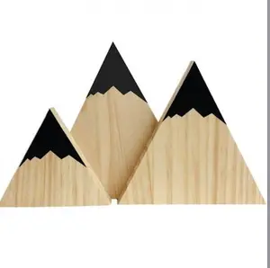 3 uds bloques de triángulos de montaña de madera Estilo nórdico escritorio nieve montaña ornamento café hogar tienda Oficina Decoración