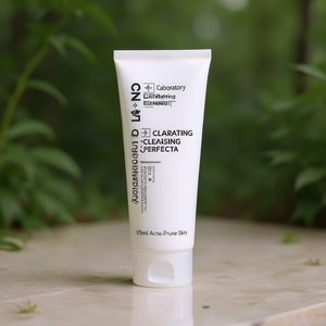 Nettoyant visage CNP Laboratory Clearating Cleansing Perfecta 150ml pour peaux sujettes à l'acné - Product Image 3