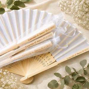 Éventails personnalisés, éventail pliant en soie pour cadeau d'invité de mariage, souvenirs élégants en bambou et tissu, cadeaux de fête - Product Image 1