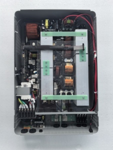 Onduleur Solaire Hybride Intelligent à Écran LCD 12kW 12.0kW Monophasé IP21 Intérieur Double MPPT 48V WiFi pour Système Photovoltaïque Domestique - Product Image 5