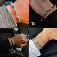 Bracelet unisexe rétro en alliage épais plaqué style punk vintage avec breloque croix et dés en métal pour hommes et femmes