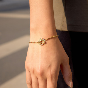 <b>Flower</b> Shape Zinc Alloy <b>Bracelet</b> With Rhinestones Bezel Setting Gift Jewelry - Product Image 3