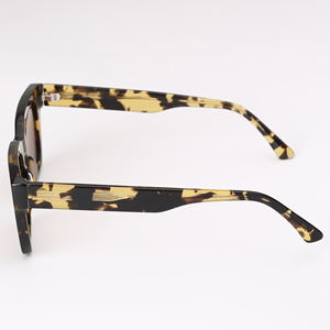 Gafas de Sol de Acetato con Montura Completa Cuadrada Rojas para Mujer, 100% Protección UV400, Estilo de Protección Solar, Disponibles - Product Image 5