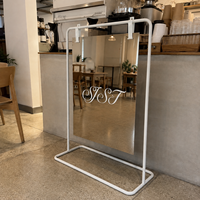 Support de panneau de bienvenue moderne en miroir, cadre en A en métal blanc, panneau d'affichage en acier inoxydable pour mariage et magasin de détail