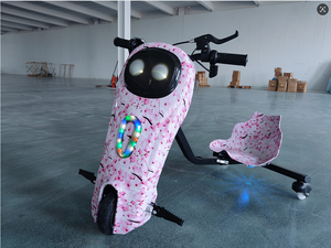 Voiture électrique à <span class=keywords><strong>drift</strong></span> à <span class=keywords><strong>360</strong></span> degrés pour enfants, auto-équilibrée, <span class=keywords><strong>3</strong></span> <span class=keywords><strong>roues</strong></span>, actionnée par manivelle, batterie lithium électronique <span class=keywords><strong>350W</strong></span> - Product Image 2