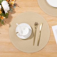 Set de 4 dessous-de-plat en PET tressé kaki clair, antidérapant, résistant à la chaleur, écologique et facile à nettoyer, pour les repas en famille et les rassemblements