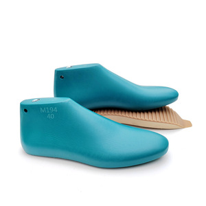 Mustang venta al por mayor ajustable personalizado material completamente duradero zapato último Unisex hombres mujeres caminar estilo <span class=keywords><strong>zapatos</strong></span> fabricación para Perú - Product Image 1