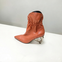 Bottines noires à bout pointu pour femmes, talon sculptural métallique unique, style décontracté en PU, collection été, design de créateur