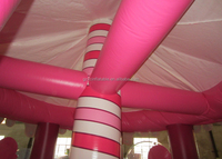 Produit populaire rose princesse carrousel thème rond gonflable rebond maison princesse plein d'entrain château sautant videur pour les enfants