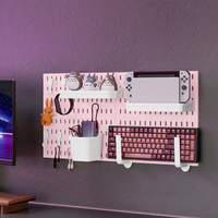 Rosa Schadensfreie Wand-Aufbewahrungstafel, Anpassbare Farbige Wandmontierte Organizer-Tafel mit Haken und Ablagen für Gaming-Zubehör