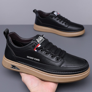 รองเท้าผ้าใบหนังสีขาวลำลองสำหรับผู้ชาย ส้นเตี้ย พื้นยางระบายอากาศ สไตล์สบายๆ สำหรับเดิน - Product Image 4