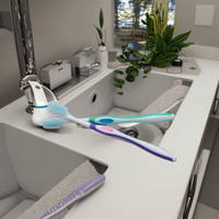 Brosse à dents en nylon souple de haute qualité pour adultes avec poils coniques colorés et manche antidérapant pour un usage domestique