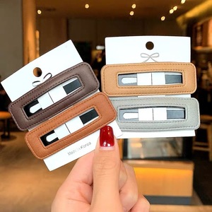 90s 2023 nouveau design mode faux cuir diverses couleurs unies pinces à cheveux pour femmes accessoires de cheveux frange épingle à cheveux <span class=keywords><strong>facile</strong></span> à assortir - Product Image 2