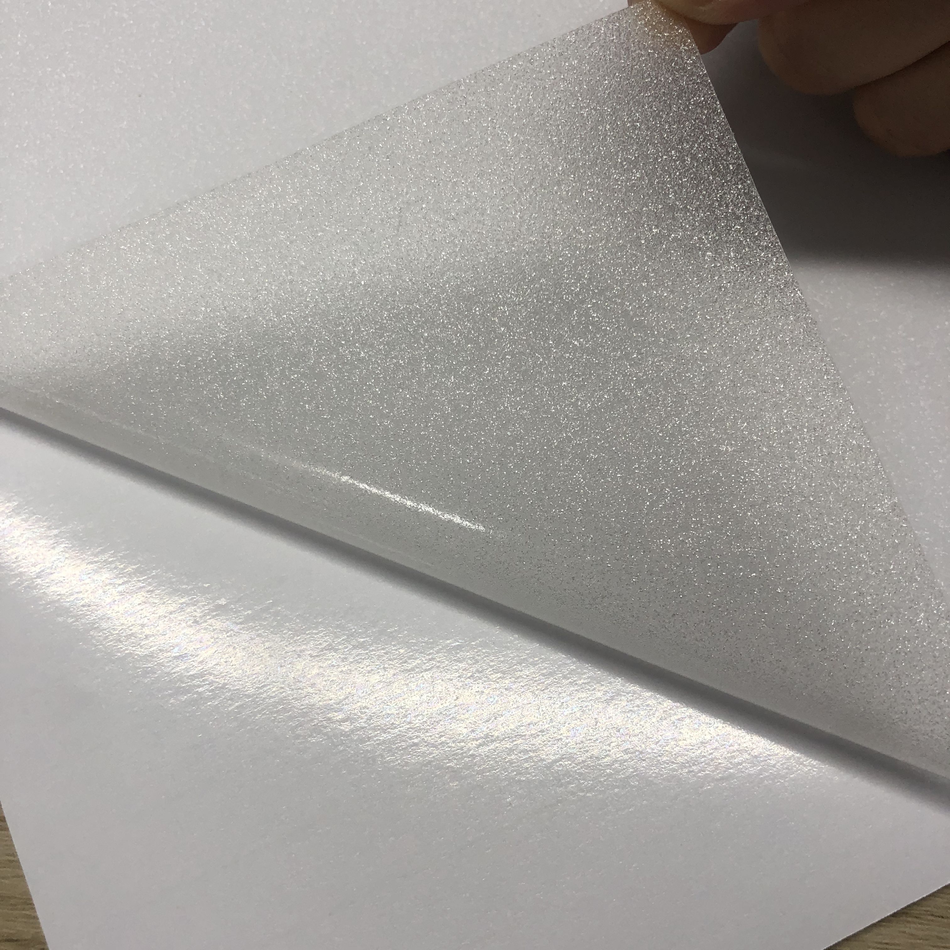 Factory Supply Water Resistant Transparent Glitter PVC Self-Adhesive Vinyl Roll Top Photo Cold Laminating Film Paper Material