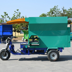 Camion mélangeur d'aliments électrique Saintime à agitation automatique pour l'élevage - Product Image 3
