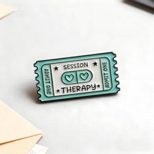 Nhà Máy Tùy Chỉnh Tem Mềm Men Pin Kẽm Hợp Kim UV In Ấn Đầy Màu Sắc Ve Áo Pin Mạ Vàng Phù Hiệu Men Charms - Product Image 4