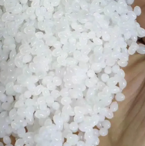 Partículas de materia prima de plástico ignífugo ABS de resina de grado de inyección/moldeo. ABS se utiliza para cables USB. - Product Image 2