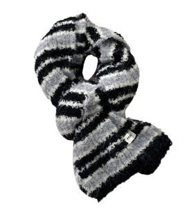 Bufanda de punto cálido engrosada con rayas de contraste coloridas - Product Image 1