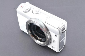Appareil photo numérique professionnel HFT <span class=keywords><strong>EOS</strong></span> <span class=keywords><strong>M100</strong></span> blanc avec objectif EF-M 15-45 mm, capteur CMOS APS-C, vidéo Full HD, vente en gros - Product Image 4