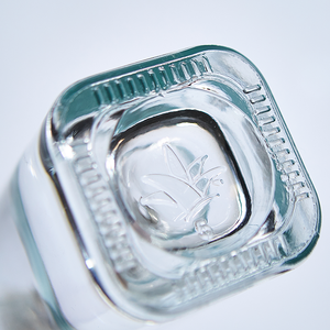 Bouteilles en verre de forme unique Vista Custom Shape 375ml 500ml 700ml 750ml pour la vodka, les spiritueux, le <span class=keywords><strong>rhum</strong></span>, le whisky - Achetez Vista Custom Sha - Product Image 4