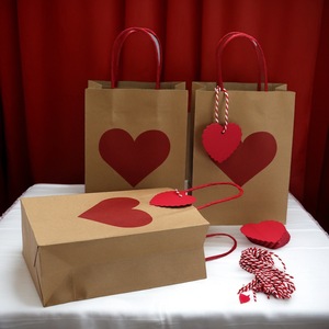Sacchetti <span class=keywords><strong>Regalo</strong></span> in Carta Kraft con Cuore Rosso per San Valentino, Natale, Shopping, Packaging Personalizzato, Sacchetto <span class=keywords><strong>Regalo</strong></span> per Capodanno - Product Image 6
