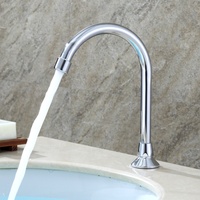 Robinet de lavabo monocommande chaud/froid en acier inoxydable avec pédale en laiton et tuyau pour usine alimentaire, laboratoire, hôpital