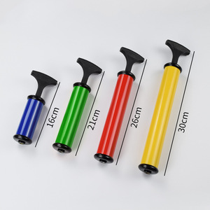 Mini bomba de aire portátil de 6 pulgadas de plástico con boquilla reemplazable para fútbol, baloncesto, voleibol y otros balones deportivos - Product Image 2