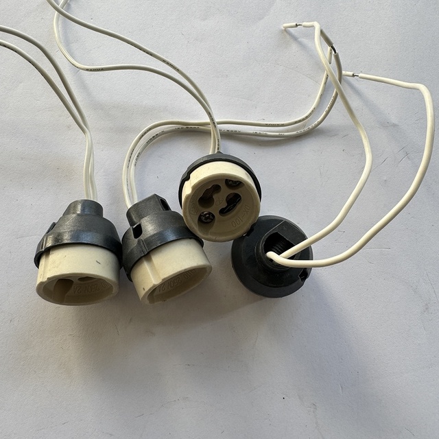 Wholesale Lampholder 2 Pin Inserted GU10 Ceramic Light Socket Connector Lamp Holder Base
