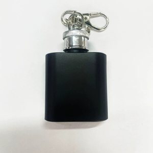 Bình đựng rượu mini bằng thép không gỉ 1oz - Chai rượu tùy chỉnh màu đen & bạc có móc khóa |   Bình đựng rượu bền chắc dùng cho rượu vang & rượu mạnh - Product Image 2