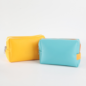 Bolso de viaje portátil personalizable, artículo de tocador impermeable, bolsa de cosméticos de maquillaje de cuero Pu, organizador de bolsa - Product Image 2