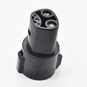 Adaptador de Conector EV Tipo 1 J1772 a Tesla para Automóvil y Estación de Carga - Product Image 2