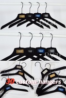 Cintres en velours personnalisés avec logo pour boutiques de vêtements pour femmes et hommes, design rotatif sans couture antidérapant à un seul niveau