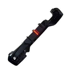 Diffusore Posteriore Stile MP in Plastica Nero Lucido con Luce dal Design Integrato per <span class=keywords><strong>Auto</strong></span> BMW Serie 1 <span class=keywords><strong>F20</strong></span> LCI M Sport 2016-2018 - Product Image 2