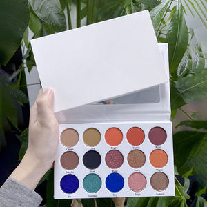 Палетка водостойких теней для век от бренда Beauty Glazed Creations