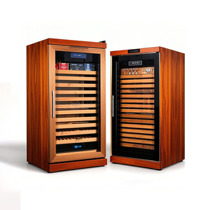 <span class=keywords><strong>Vitrina</strong></span> para Cigarros <span class=keywords><strong>de</strong></span> Madera <span class=keywords><strong>de</strong></span> <span class=keywords><strong>Cedro</strong></span> Español con Estantes <span class=keywords><strong>de</strong></span> Vidrio Transparente, Iluminación LED, Ecológica, Gran Capacidad, Caja para Cigarros con Cierre Metálico - Product Image 6